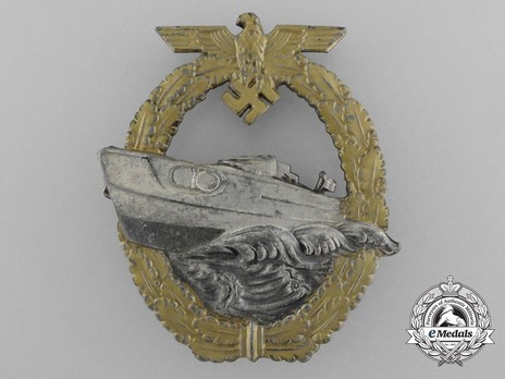 E-Boat War Badge, Type II, by C. Schwerin Obverse