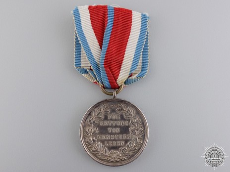 General Honour Decoration for Life Saving (for saving of human life) Reverse