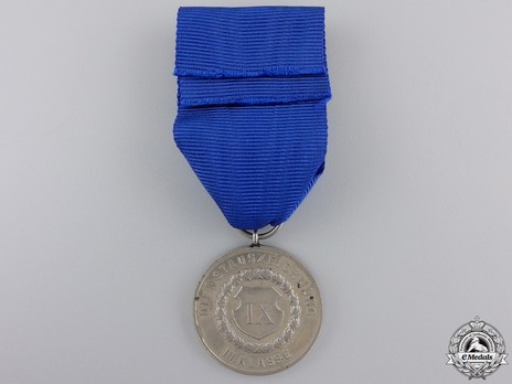 Military Long Service Cross and Medal, III Class Medal (in silvered tombac) Reverse