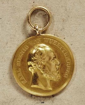 Civil Merit Medal, Type IV, in Gold (unstamped version, in gold) Obverse