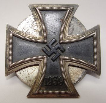 Iron Cross I Class, by O. Schickle (unmarked, screwback) Obverse