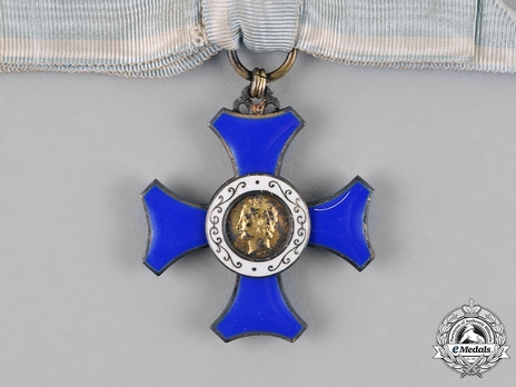 Order of Maria Anna, II Class Cross Obverse