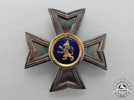 House Order of the Golden Lion, Type II, Commander Breast Star Obverse