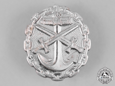Naval Wound Badge, in Silver (in bronze) Obverse