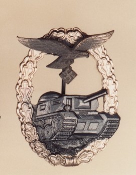 Luftwaffe Panzer Assault Badge, in Silver Obverse