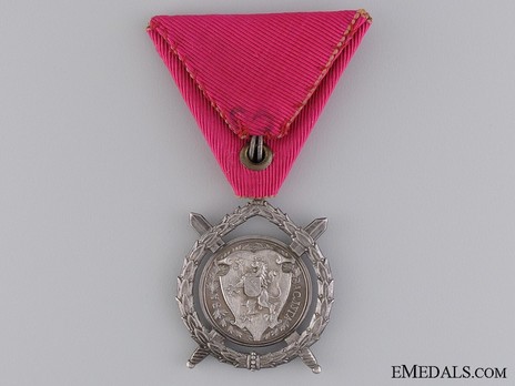 Order of Merit, Type II, II Class, in Silver (with old portrait stamped Reverse