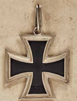 Knight's Cross of the Iron Cross, by C. E. Juncker (unmarked, magnetic) Reverse