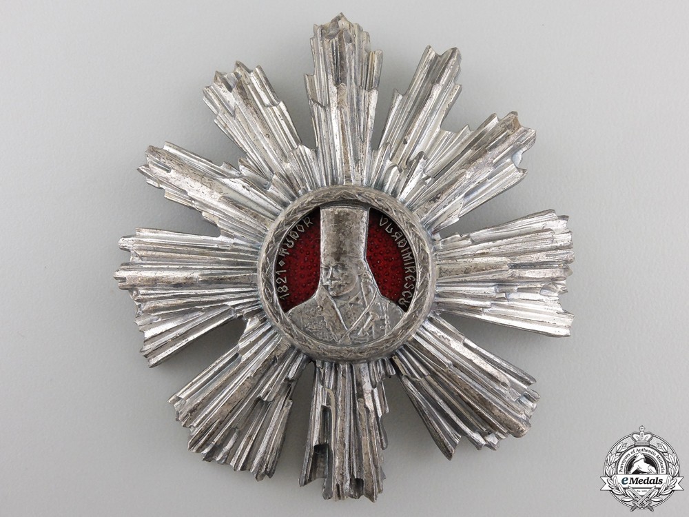 Iv class breast star silvered 1