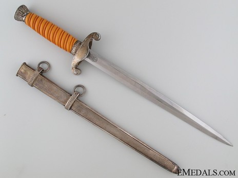 German Army E. & F. Hörster-made Early Version Officer’s Dagger Reverse with Scabbard