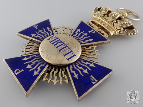 Royal Order of Merit of St. Michael, I Class Cross (in silver gilt) Reverse