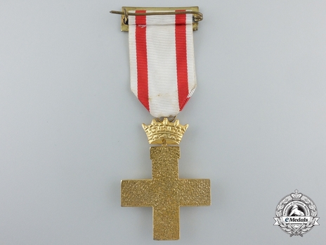 1st Class Cross (white distinction) Reverse
