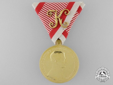 Type IX, I Class Gold Medal (with "K" decoration) Obverse