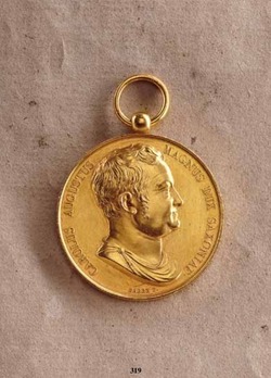 Merit Medal "DOCTARVM FRONTIVM PRAEMIA", in Gold Obverse