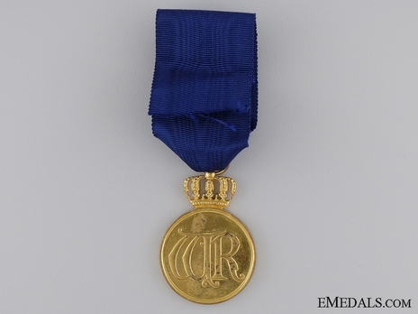  Gold Medal, Type II, in Bronze gilt (with solid crown 1916-1918)