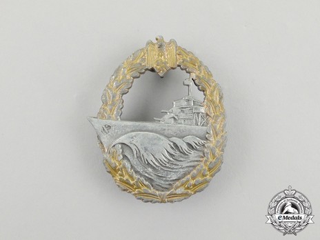 Destroyer War Badge, by Sohni, Heubach & Co. Obverse