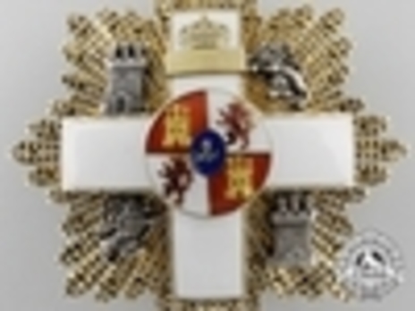 3rd Class Breast Star (white distinction) (with coat of arms of Castile and Leon, and Royal Crown) Obverse