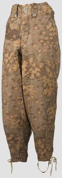 Waffen-SS Camouflage Trousers M44 (late version; Oakleaf pattern) Obverse