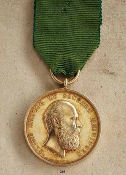 Decoration for Art and Science, II Class Gold Medal Obverse