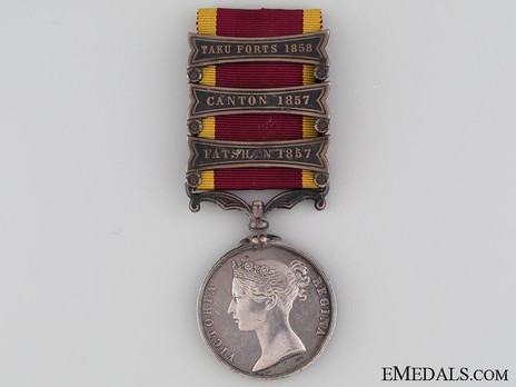 Silver Medal (with 3 clasps) Obverse