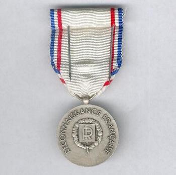 Silver Medal (stamped "M. DELANNOY") Reverse