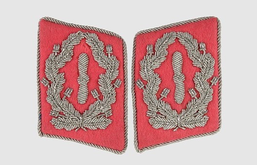 Luftwaffe Engineer Corps Major Collar Tabs (1935-1940 version) Obverse