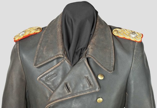 German Army Greatcoat (Leather version) Obverse Detail