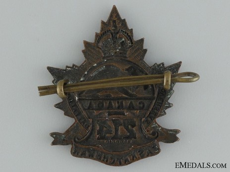 214th Infantry Battalion Other Ranks Cap Badge (Solid) Reverse