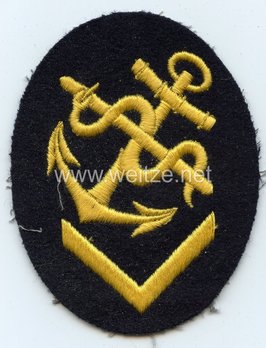 Kriegsmarine Obermaat Medical Insignia (embroidered) Obverse