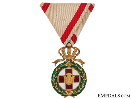 Order of the Red Cross, Type I, Medal Obverse