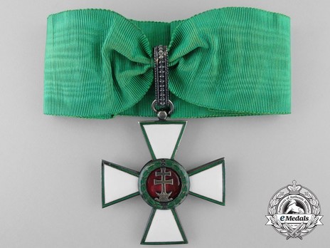 Hungarian Order of Merit, Commander, Civil Division Obverse