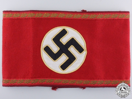 NSDAP Leiter einer Stelle Type II Gau Level Armband Obverse