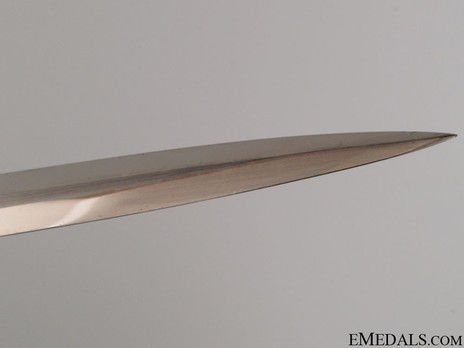 Luftwaffe Paul Weyersberg-made 2nd pattern Dagger Blade Tip Detail