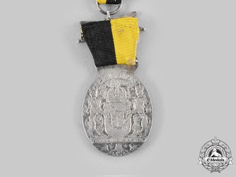 Duke Carl Eduard Medal, Type II, Military Division  Reverse
