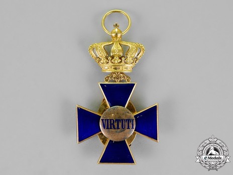 Royal Order of Merit of St. Michael, III Class Cross (in gold) Reverse