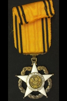 Order of Postal Merit, Officer Reverse