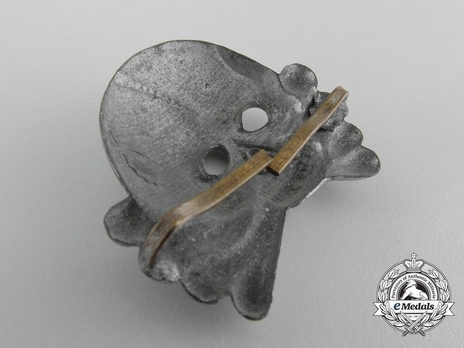 Allgemeine SS Metal Cap Death's Head Type I (zinc) Reverse