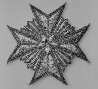 Commander Grand Cross Breast Star (with silver wire) Obverse