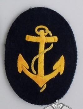Kriegsmarine Maat Boatswain Insignia  (embroidered) Obverse